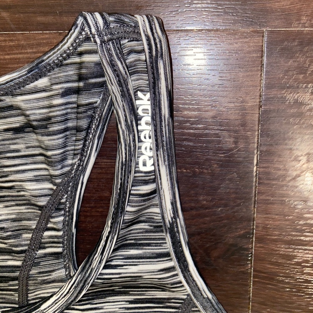 Women’s Reebok Razorback Tank - Small - Picture 2 of 4
